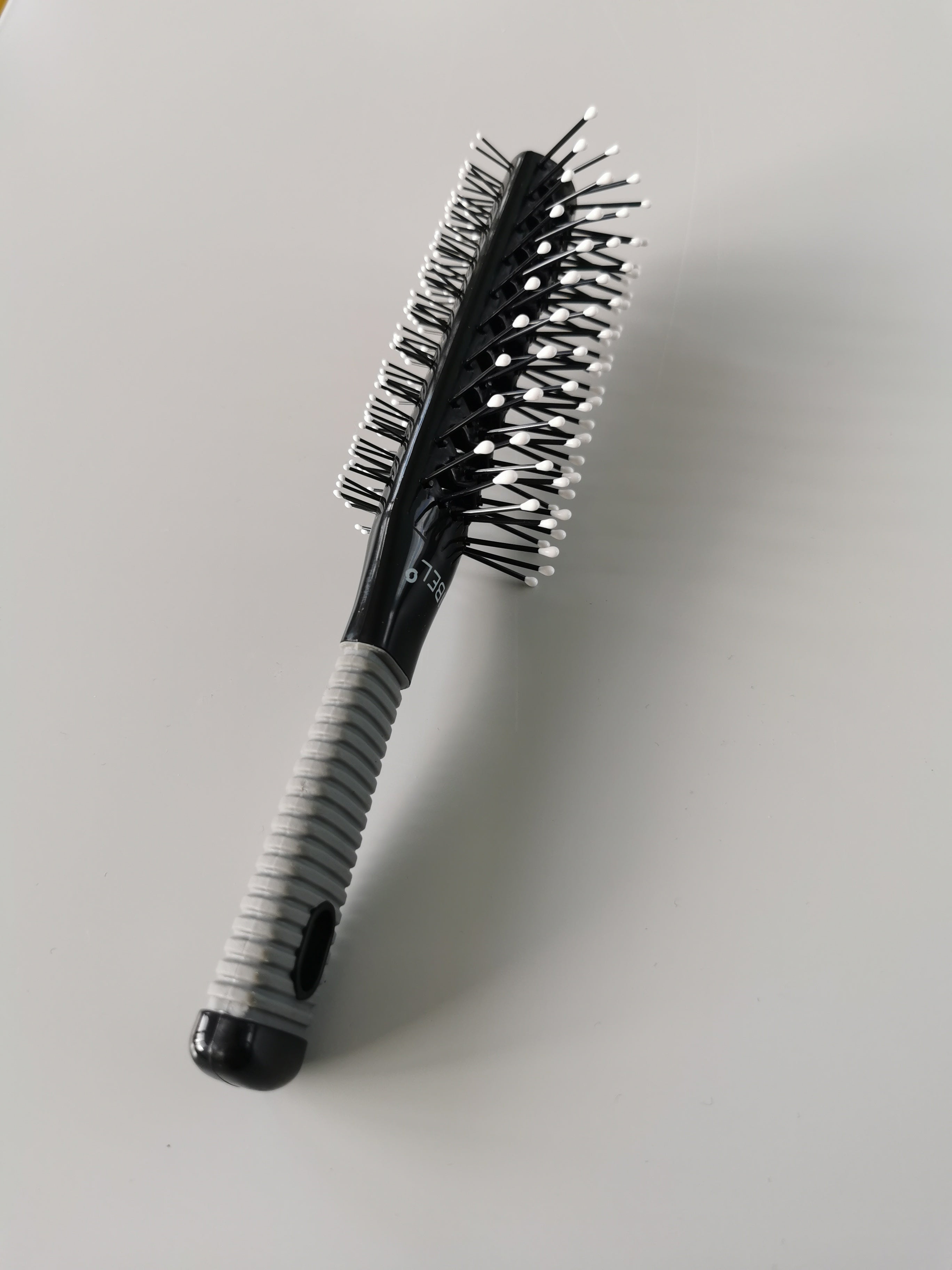 TUNNEL BRUSH - BLACK
